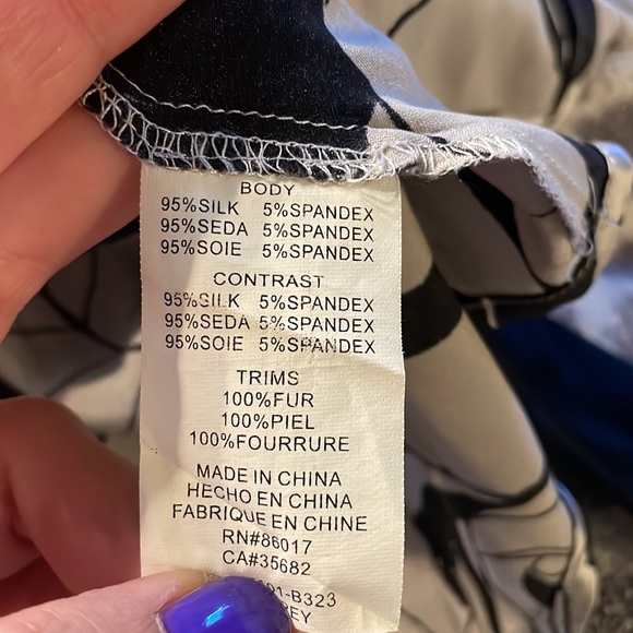 BEBE fur collar floral print silk blouse - Picture 10 of 16